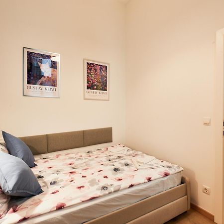 Malixa - Apartment In The Heart Of Vienna Next To Metro Экстерьер фото