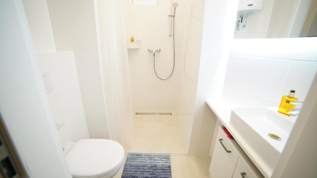 Malixa - Apartment In The Heart Of Vienna Next To Metro Экстерьер фото