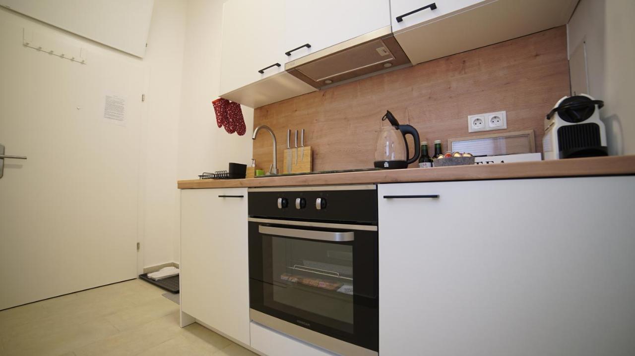 Malixa - Apartment In The Heart Of Vienna Next To Metro Экстерьер фото