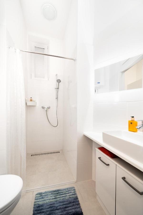 Malixa - Apartment In The Heart Of Vienna Next To Metro Экстерьер фото