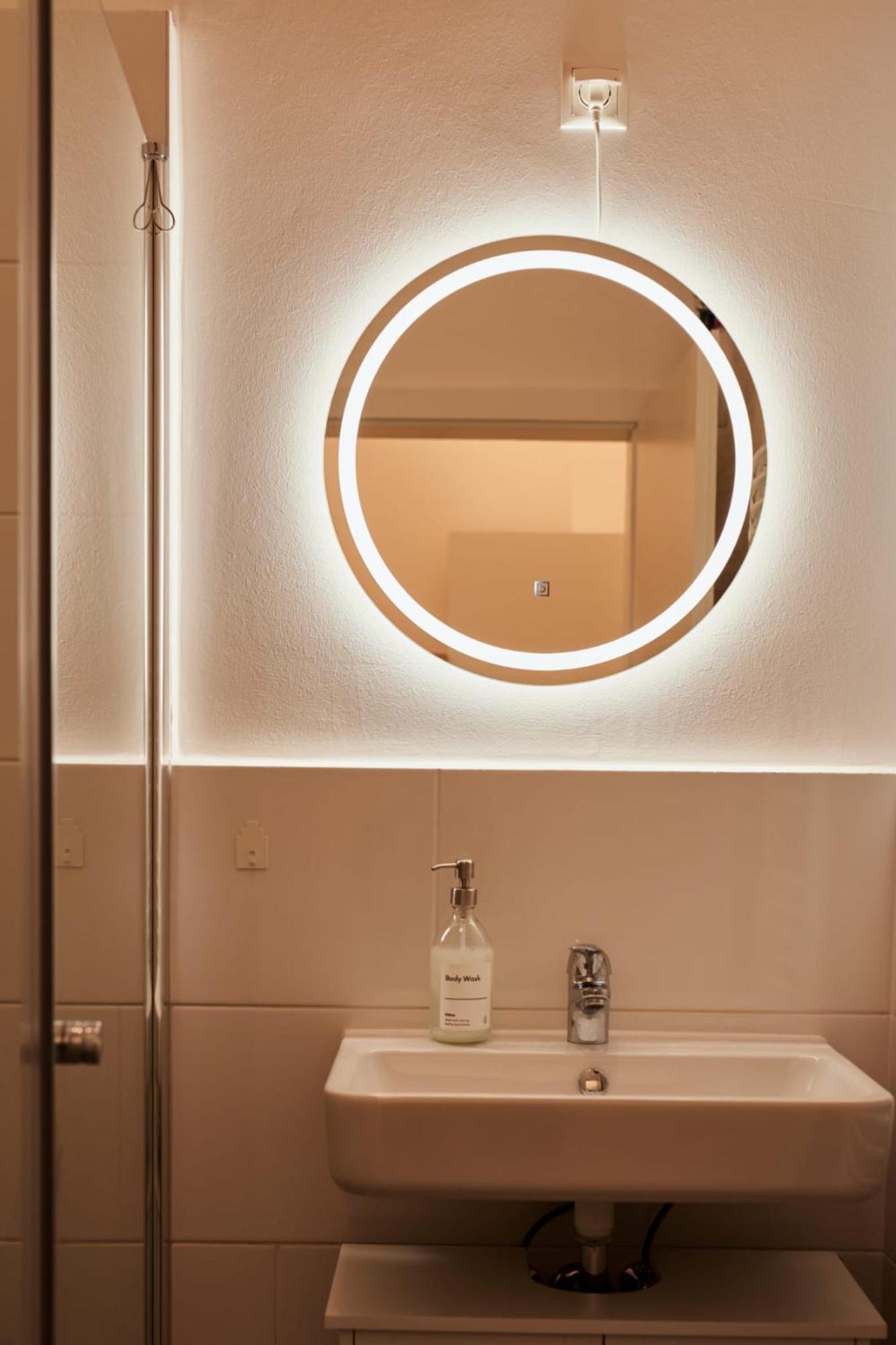 Malixa - Apartment In The Heart Of Vienna Next To Metro Экстерьер фото